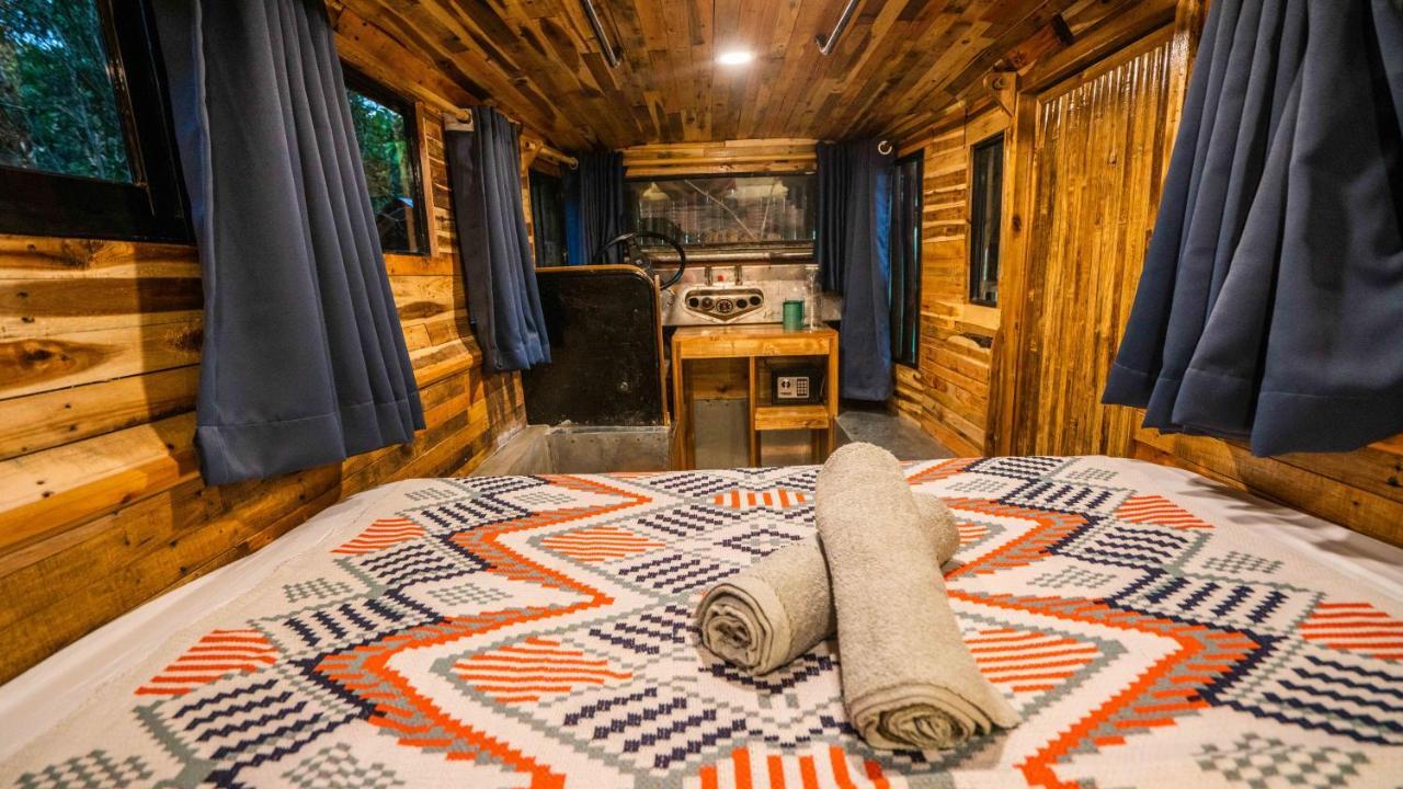 Barya Lang Villa- Native Villa With Jeepney Room 엘니도 외부 사진