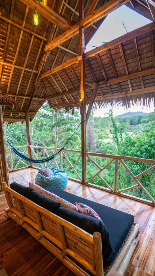 Barya Lang Villa- Native Villa With Jeepney Room 엘니도 외부 사진