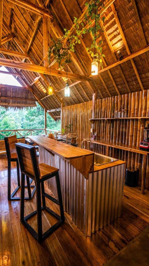 Barya Lang Villa- Native Villa With Jeepney Room 엘니도 외부 사진