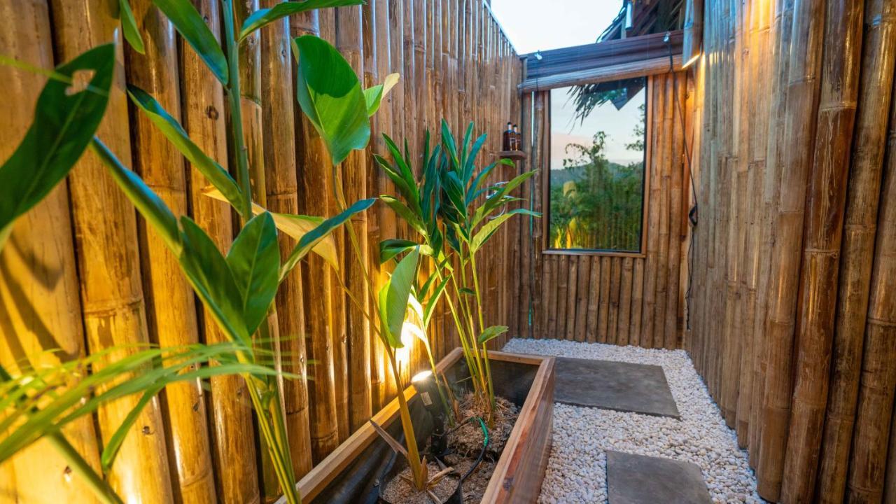 Barya Lang Villa- Native Villa With Jeepney Room 엘니도 외부 사진